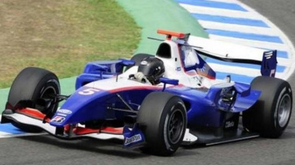 Pilot Král je po nehodě ve Valencii na cestě domů 