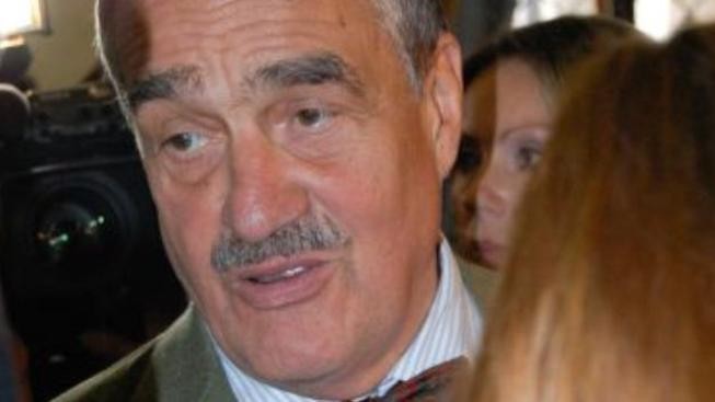 Schwarzenberg kroutí hlavou nad nápadem volební koalice s ODS