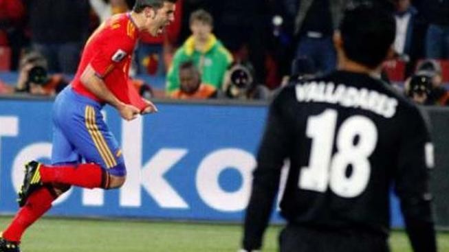 Miliardový Villa potvrzuje pověst kanonýra a stíhá Raúla