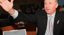 Podpis Neumannové a záruka Topolánka byly nanic, zoufají věřitelé