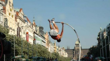 Balner a Ptáčníková vyhráli exhibiční Pražskou tyčku 