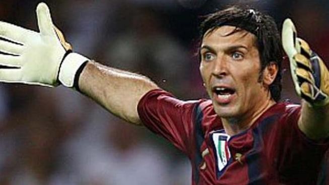 Italové zahájili obhajobu titulu remízou 1:1 s Paraguayí