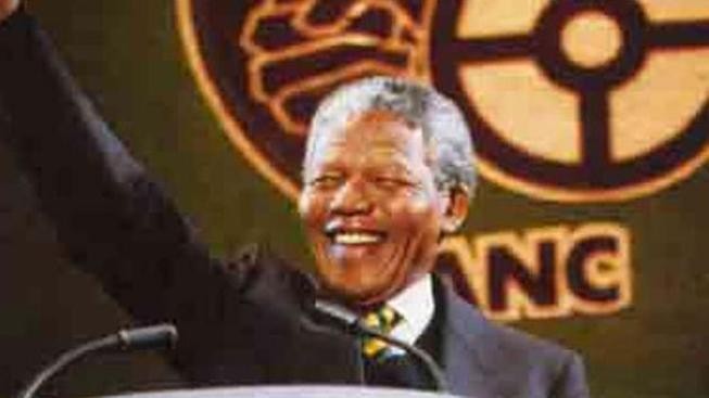 V JAR zemřeli při nehodě autobusu tři britští studenti 