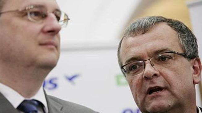 Pehe: Koaliční jednání? Fraška, která nás možná bude bavit celé léto