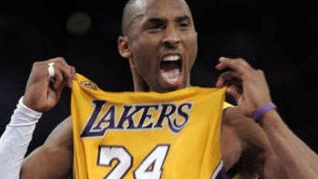 Obhájci titulu Lakers vstoupili do finále NBA výhrou 102:89 