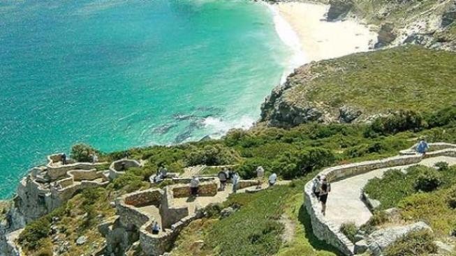 V JAR pokřtili stadion určený pro fotbalové MS zabitou krávou 