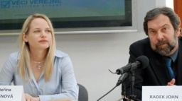 John: Naši vládu s ČSSD by museli podpořit komunisté, což je nepřijatelné