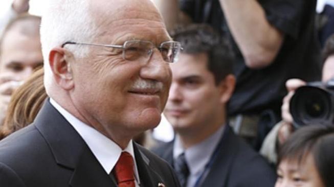 Paroubek rezignoval kultivovaně a profesionálně, chválí Klaus