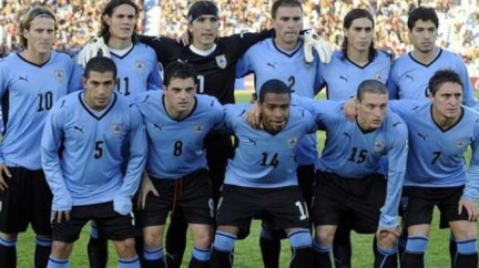 V nominaci Uruguaye na MS nechybějí útočné hvězdy Forlán a Suárez 