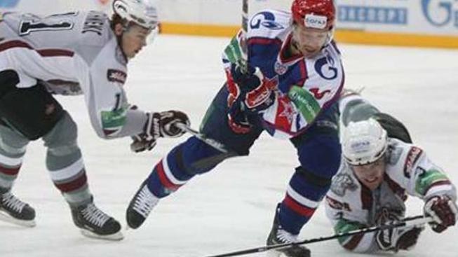 Čajánek je členem nejlepšího útoku KHL 