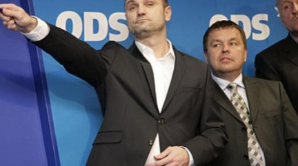 Langer: Na rozdíl od TOP 09 jsme se od Paroubka distancovali