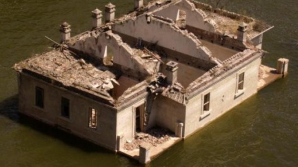 Kvůli povodňovým dluhopisům vyhlášena legislativní nouze