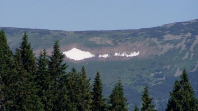 V Krkonoších se začíná rýsovat sněhové pole zvané Mapa republiky