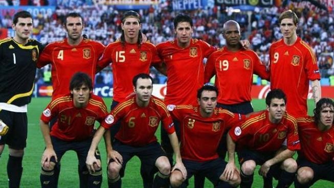Na světový šampionát pojedou i zranění Torres a Fábregas