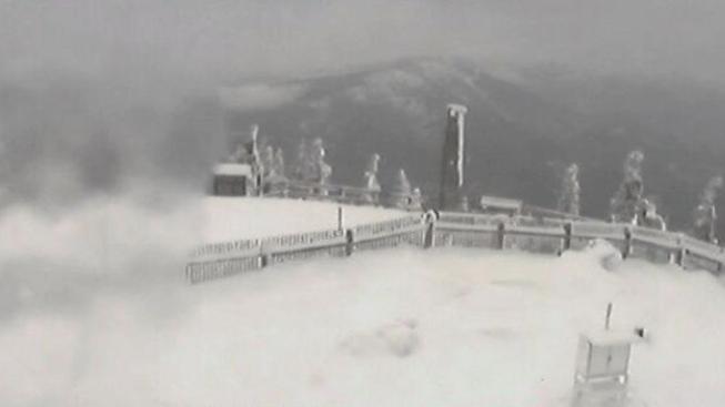 Na Lysé hoře je půl metru sněhu, v květnu nejvíc za půlstoletí