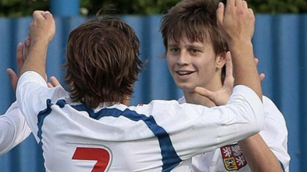 Česká sedmnáctka Anglii dlouho odolávala, nakonec prohrála 1:3 