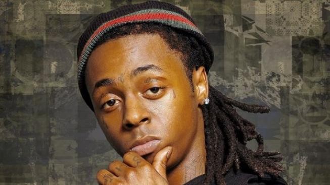 Rapper Lil Wayne byl obviněn z porušení vězeňských pravidel 