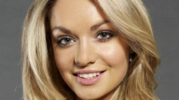 Vamberecká krajka ušila šaty na Expo pro Miss World Kuchařovou 