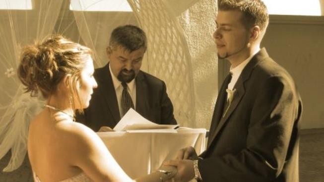 Mexická policie našla mrtvé tělo uneseného ženicha a svatebčanů 