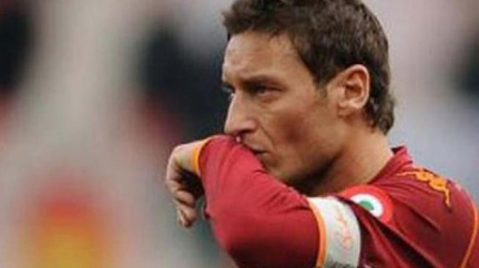 Balotelli po finále Italského poháru obvinil Tottiho z rasismu 