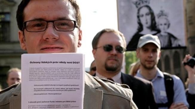 Zelení vyzývají další strany ke kritice předvolebních speciálů