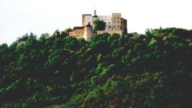 Tip na výlet: Hrad Buchlov láká na výstavu o světě zednářů a magie
