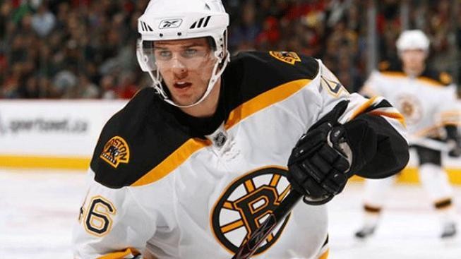 Krejčí asistoval v play off NHL u vítězné branky Bostonu