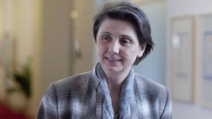 Aktivisté protestovali proti Prunéřovu. Na střeše vlády