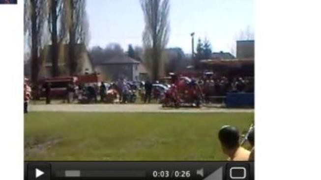 ODS je pod palbou. A Langer? Nahrává hasičská videa