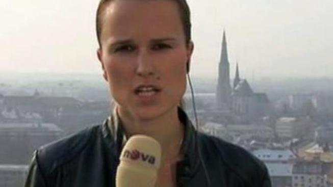 Reportérka Novy pracuje pro Langera. Televize o tom neví