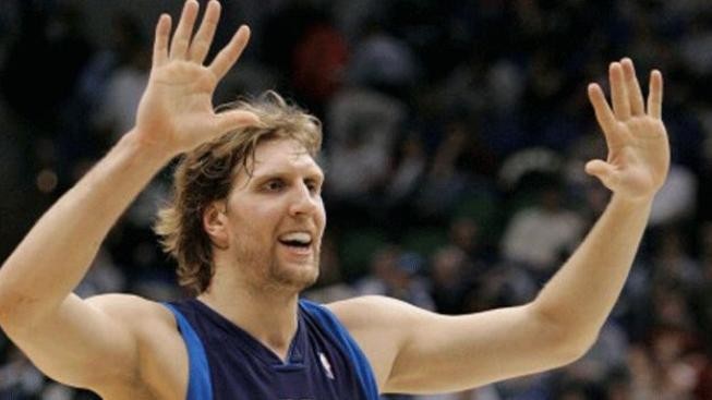 Basketbalisté San Antonia a Phoenixu jsou v 2. kola play off NBA