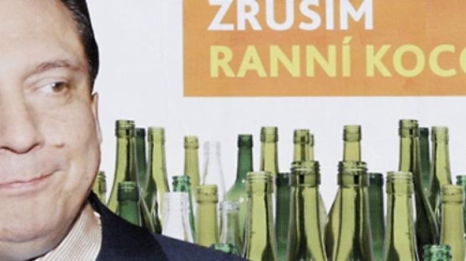 Expert: Politická reklama pracuje s nadsázkou, ne lží