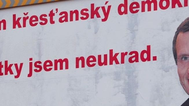 Ústavní soud odmítl stížnost exsekretářky Čunka proti žalobcům