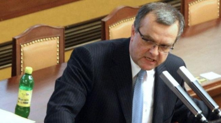 Kalousek ke kampani: Nespali jsme zimním spánkem