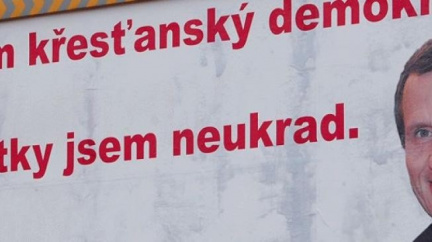 Případ uplácení Čunkovy sekretářky je znovu u soudu