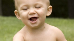 Nebezpečně zapáchající výrobky mohou dětem ublížit 