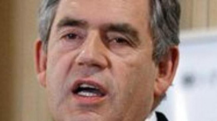 Volby v Británii budou druhý květnový týden