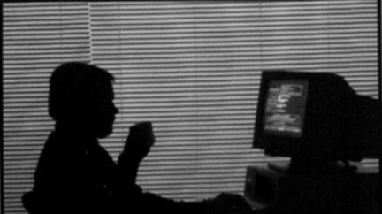 Muži zneužívali dívku přes Skype