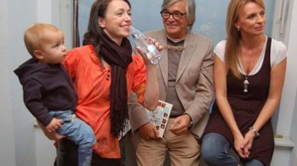  Herci vydraží své obrázky ve prospěch nemocných dětí