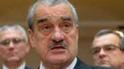 Topolánek? Svrběla by mě bota, být to můj straník, tvrdí kníže