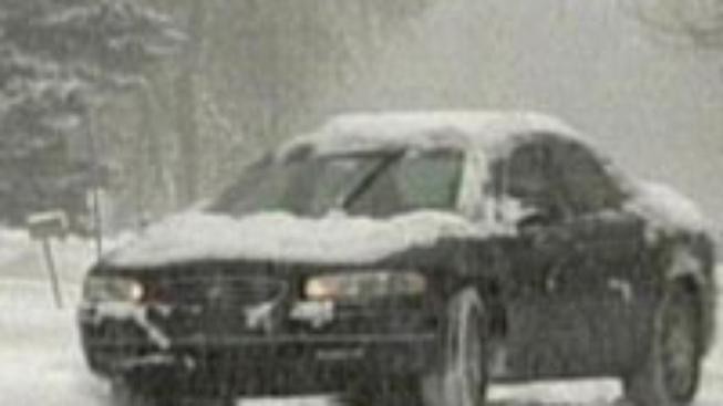 Na Chomutovsku zůstávají kvůli sněhu uzavřené některé silnice