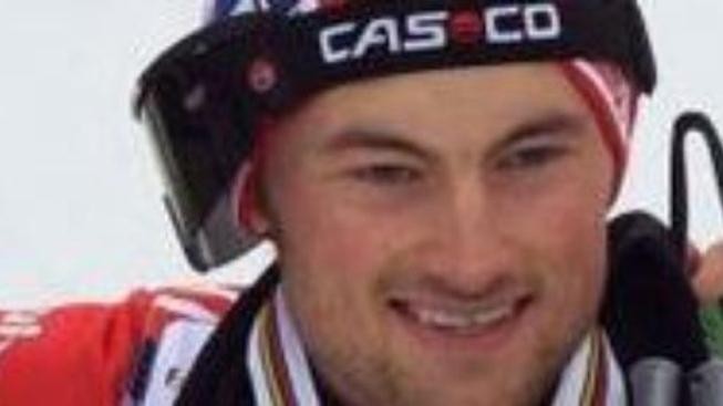 Northug doběhl druhý ve sprintu a vzdálil se Bauerovi