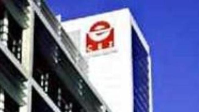 Státní zástupce navrhuje obžalovat 13 členů komanda ČEZ