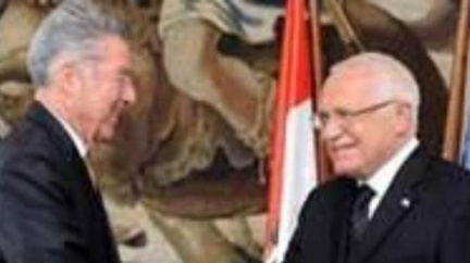 Těžké bezpráví, odsoudil rakouský prezident Benešovy dekrety