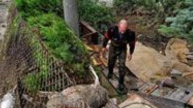 Nejméně 30 lidí zemřelo při sesuvu půdy na východě Ugandy 