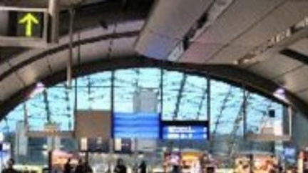 Rusům vydali víza, ale jsou neplatná. Teď je zadržují na letišti v Brně