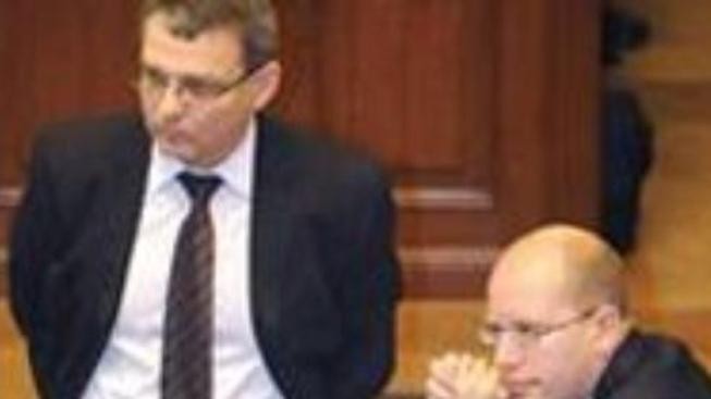 Zaorálek vyzval Žáčka: Nesnažte se kompromitovat Pernese