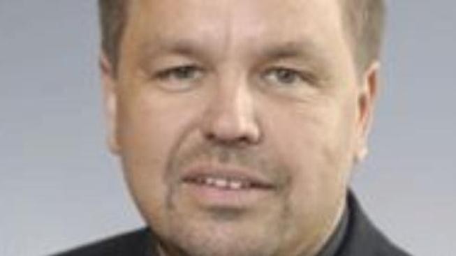 Poslanci opět jen hodiny debatovali, k hlasování se nedostali