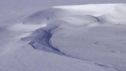 Důchodkyně přežila pád z 10. patra, zachránil ji sníh