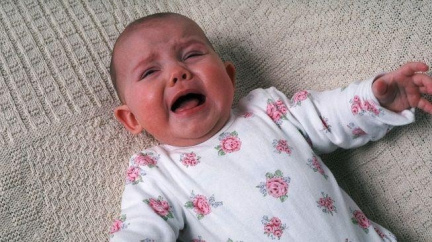 Matka zabila chlapečka. Hodila ho na zem a šla spát